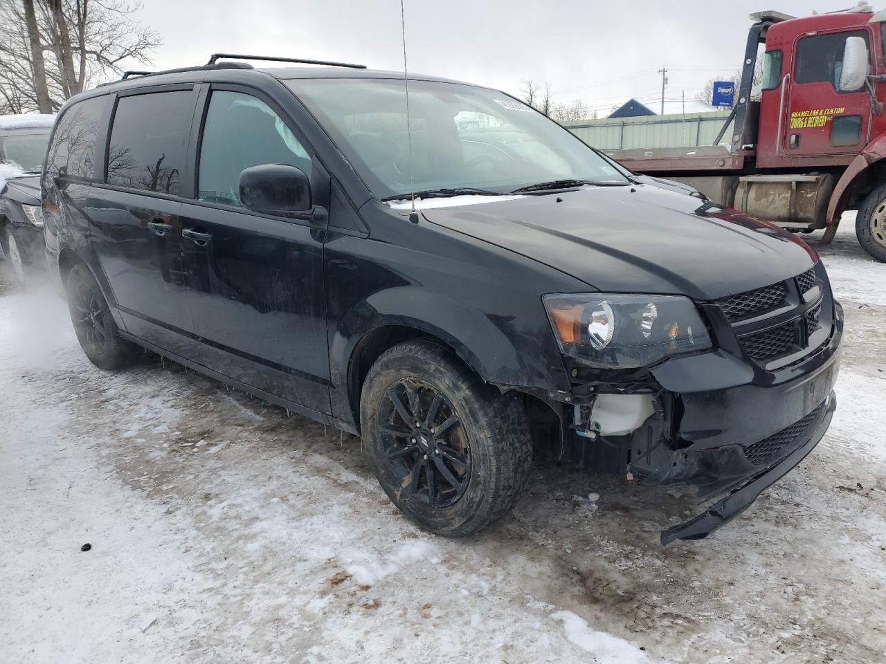 2019 Dodge Caravan - Image 4