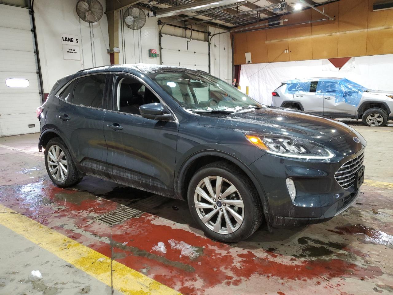 2022 Ford Escape - Image 4