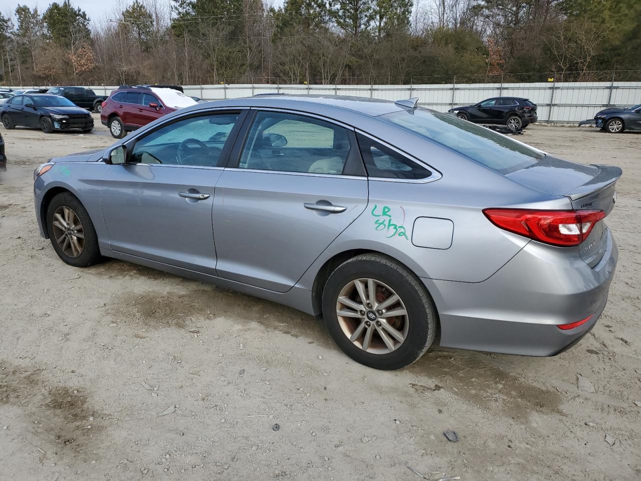2016 Hyundai Sonata - Image 2