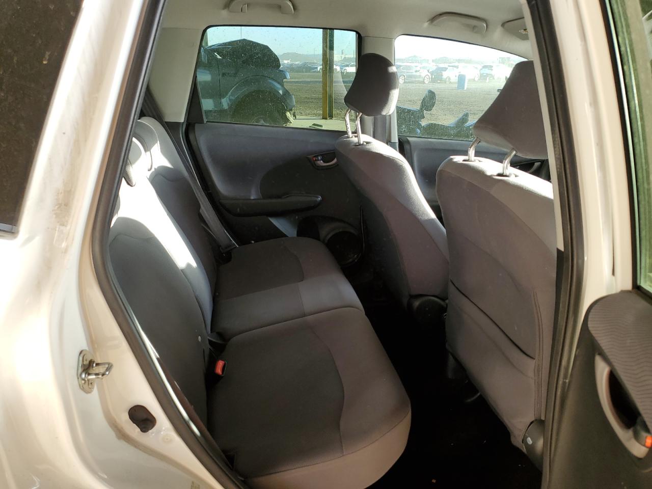 2009 Honda Fit - Image 10