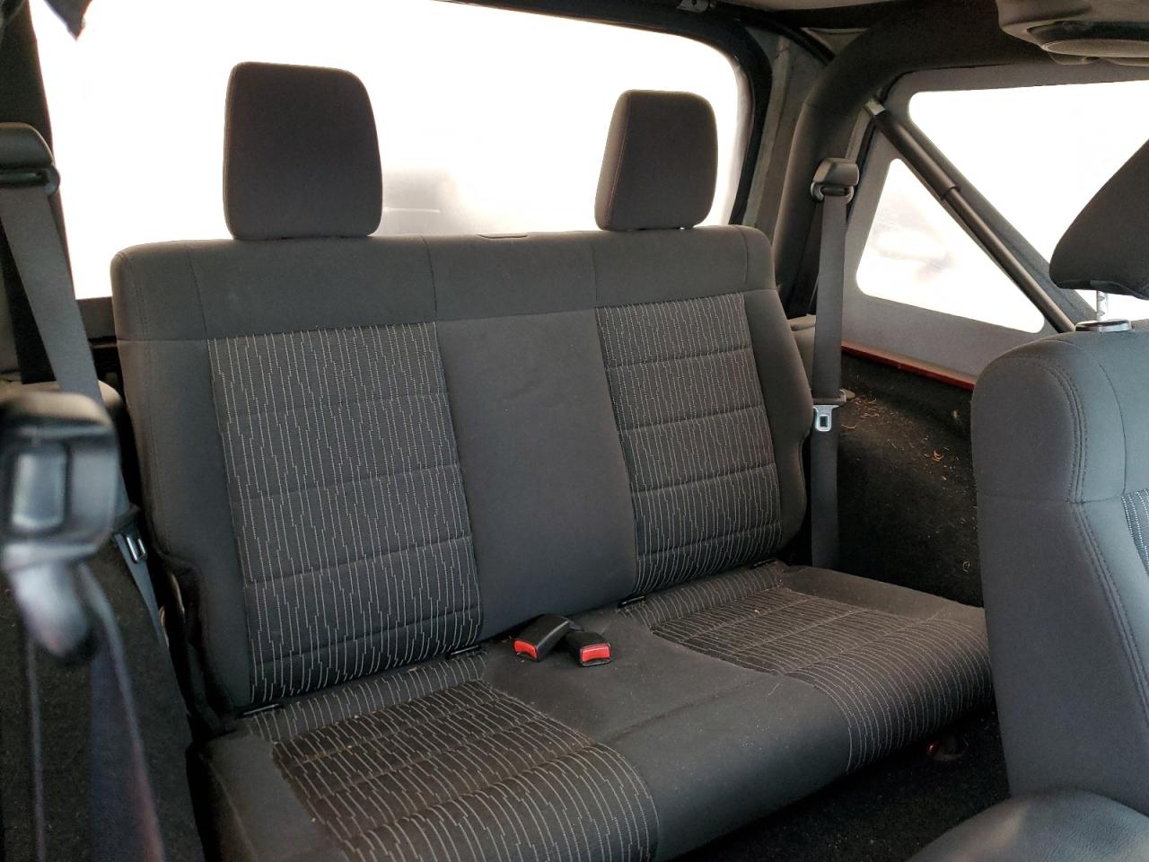 2011 Jeep Wrangler - Image 10