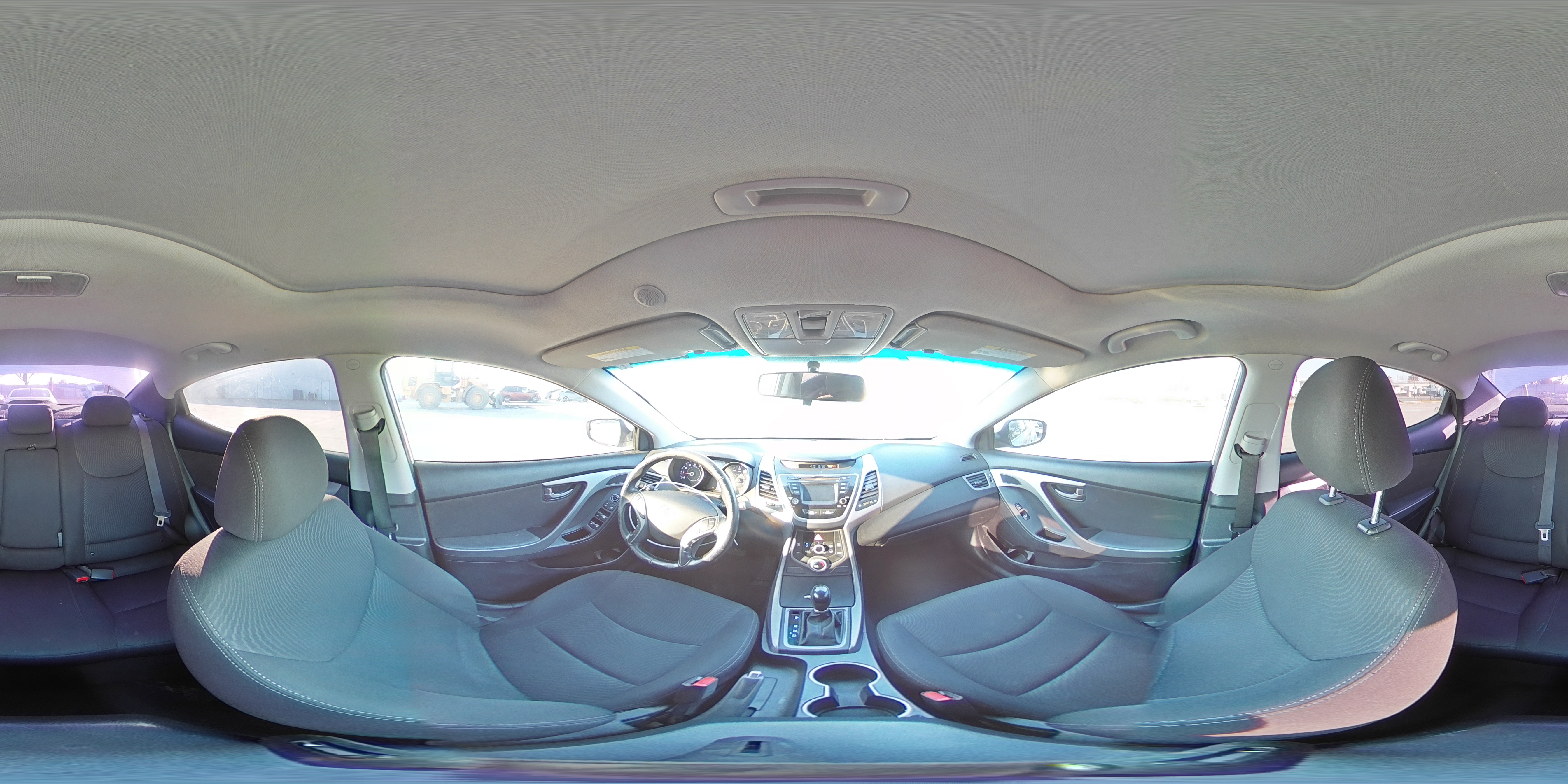2015 Hyundai Elantra - Image 13