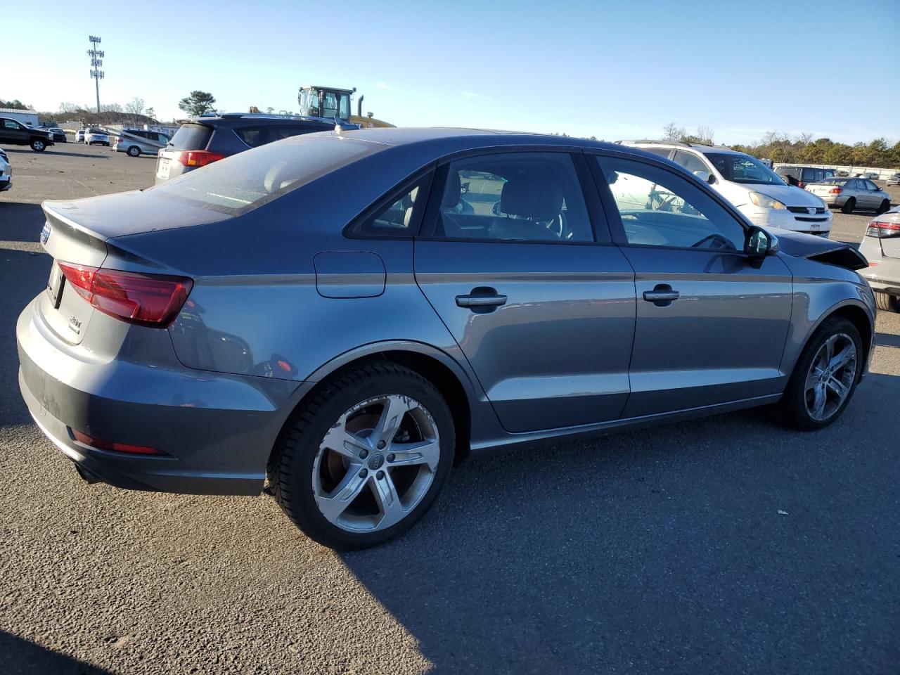 VIN WAUB8GFF1H1008438 2017 AUDI A3 no.3