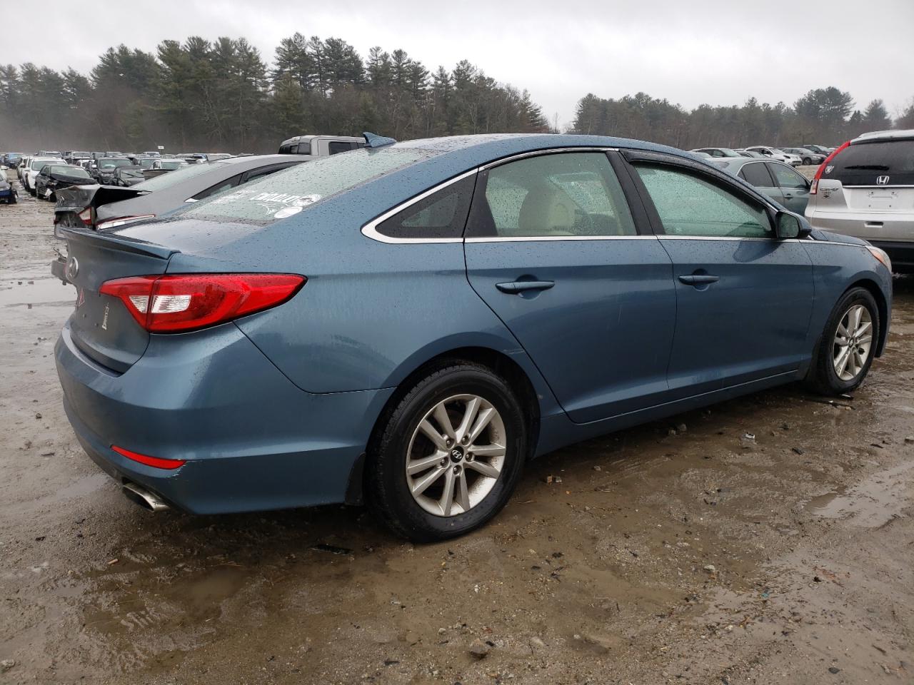 2017 Hyundai Sonata - Image 3