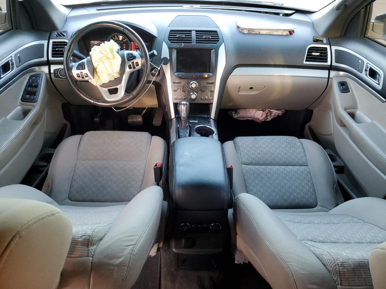 2014 Ford Explorer - Image 8
