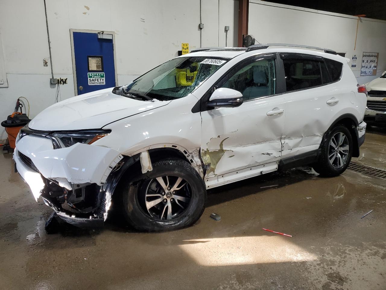 2018 Toyota RAV 4 - Image 1