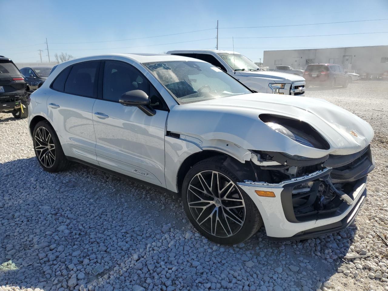 2024 Porsche Macan - Image 4