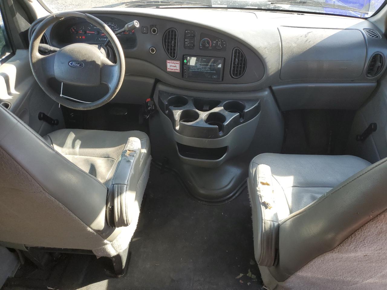 2006 Ford Econoline - Image 8