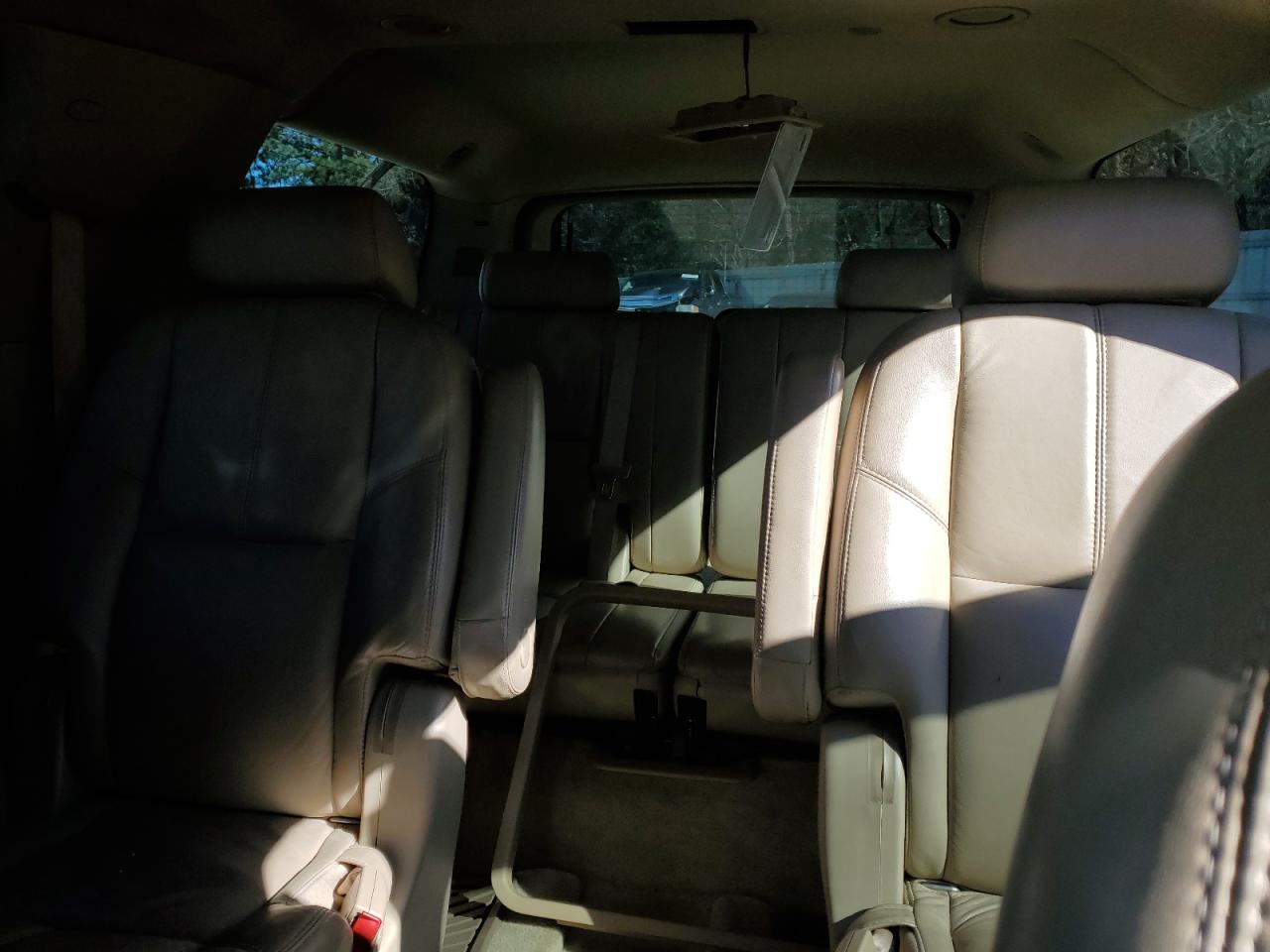 2007 GMC Yukon - Image 10