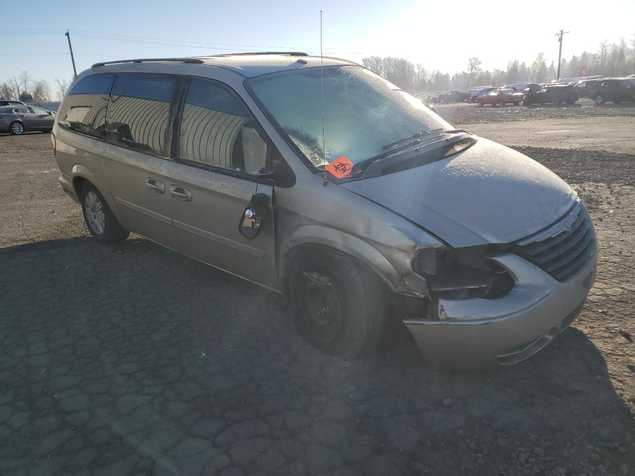 2006 Chrysler Town & Country - Image 4