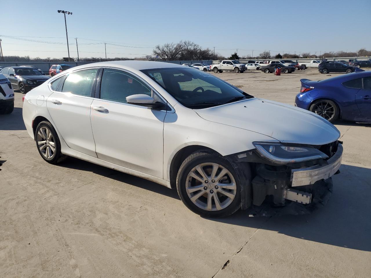 2016 Chrysler 200 - Image 4