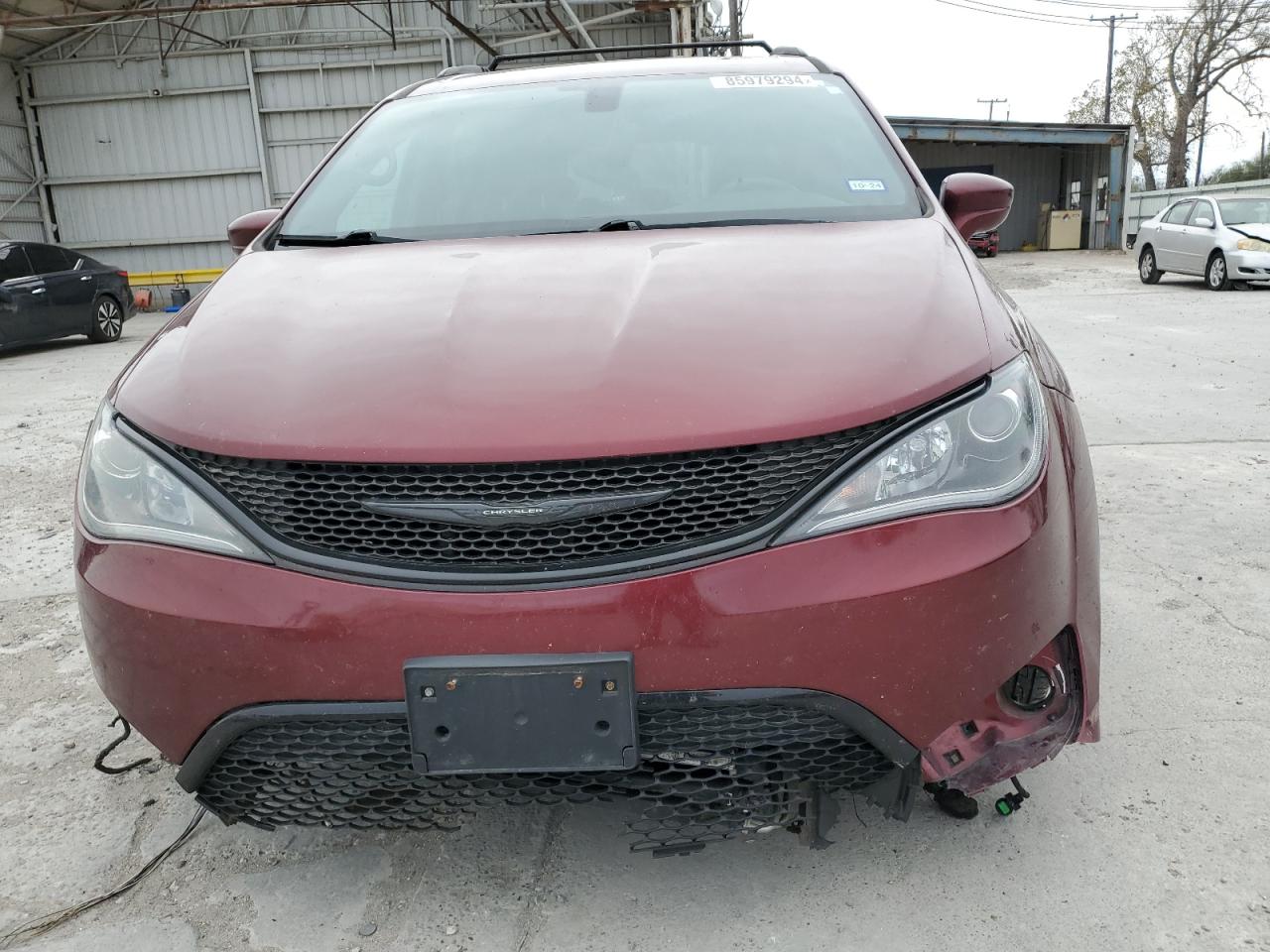 2018 Chrysler Pacifica - Image 5