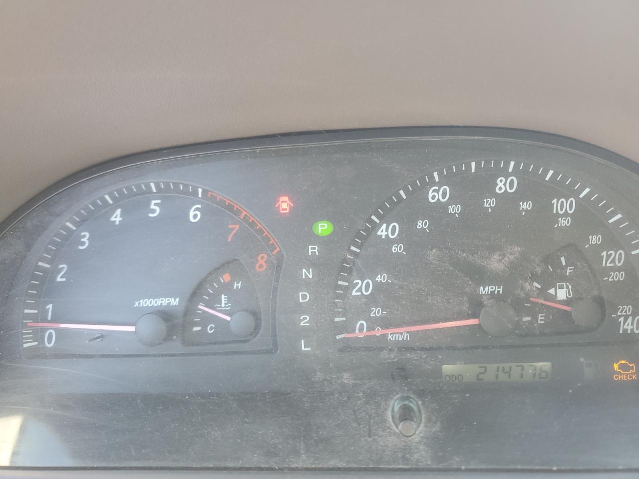2004 Toyota Camry - Image 9