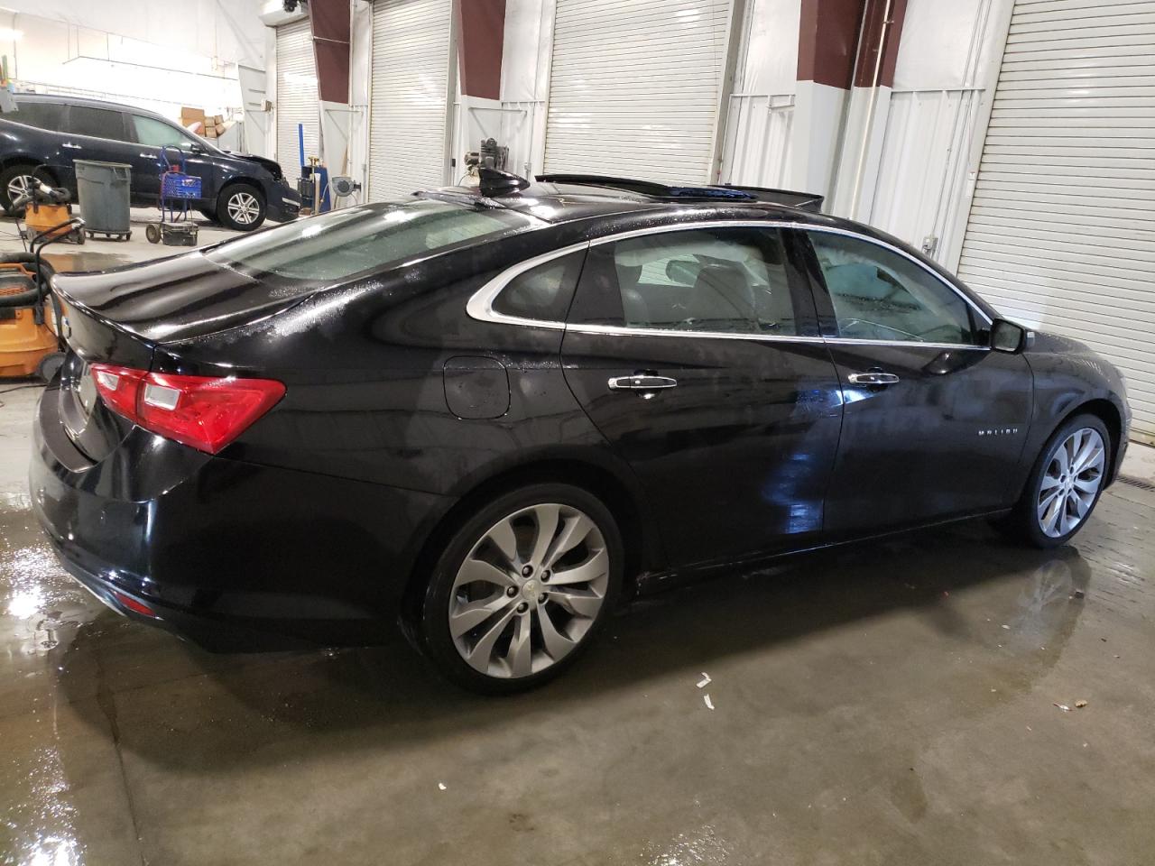 2017 Chevrolet Malibu - Image 3