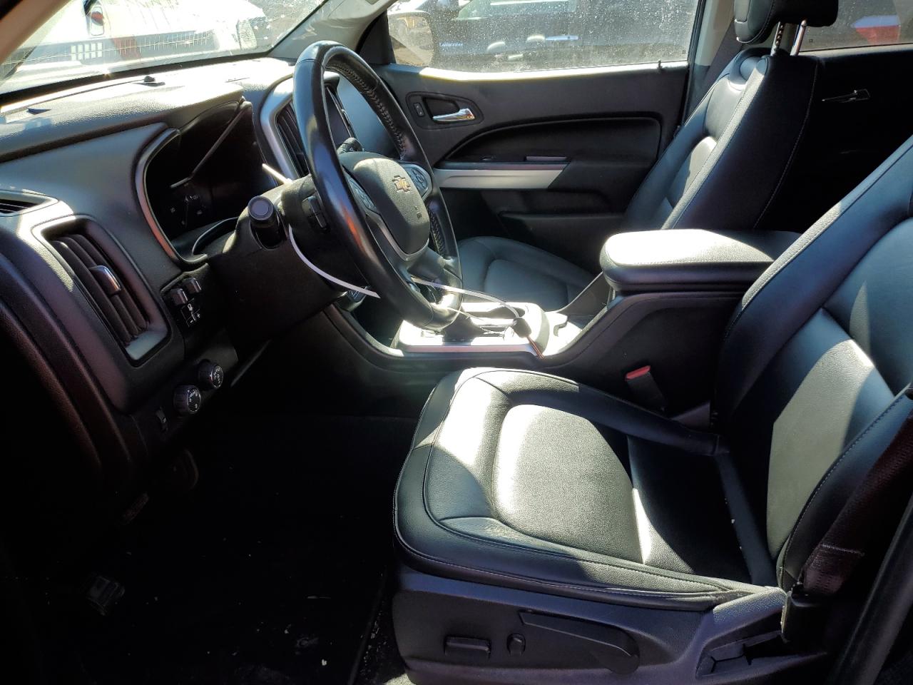 2022 Chevrolet Colorado - Image 7