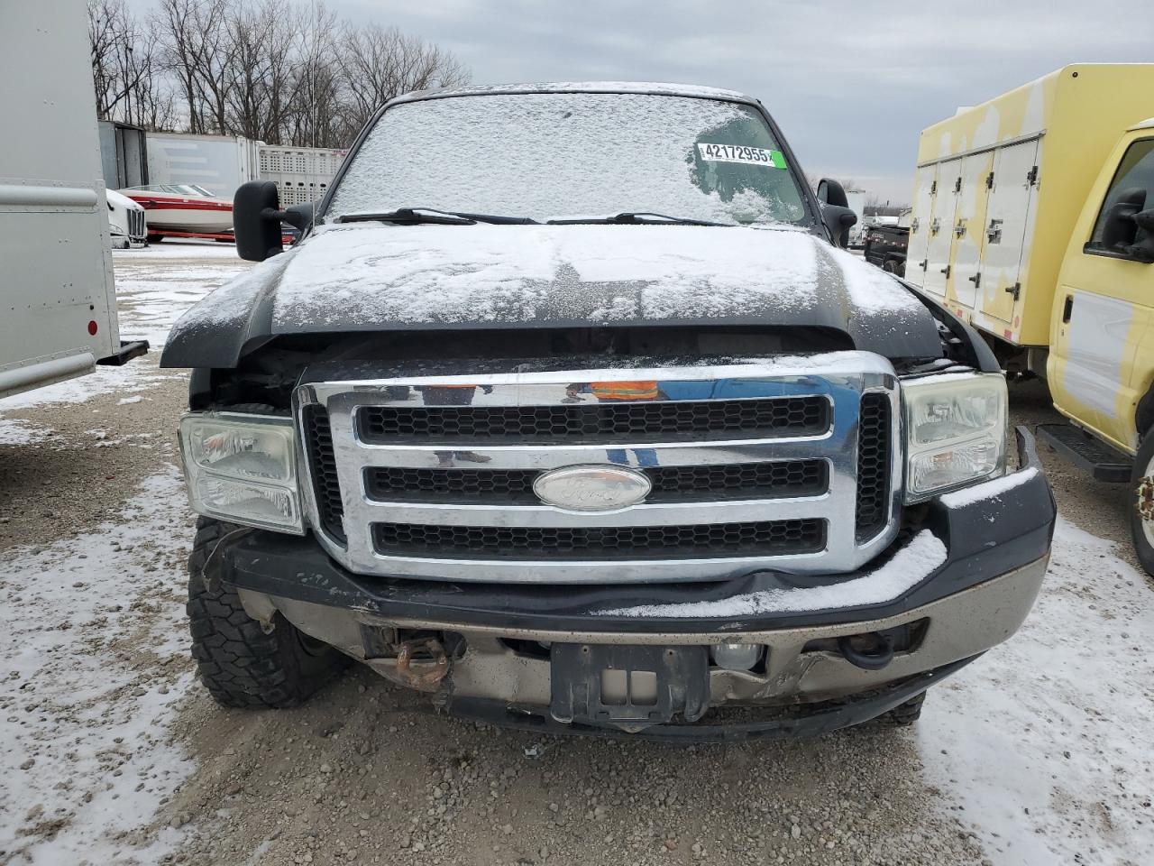 2005 Ford F250 - Image 5