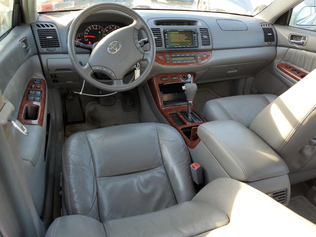 2005 Toyota Camry - Image 8