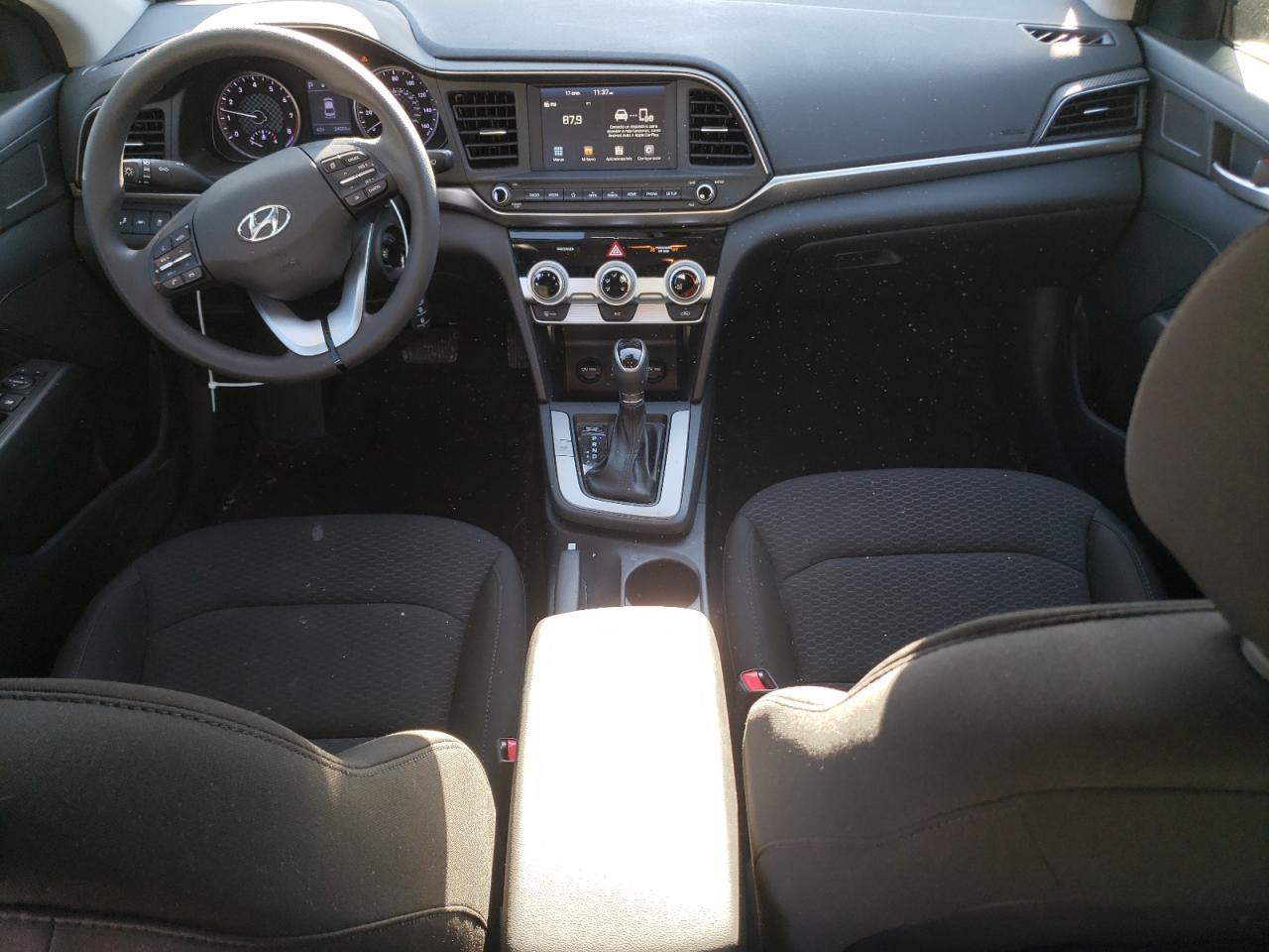 2019 Hyundai Elantra - Image 8