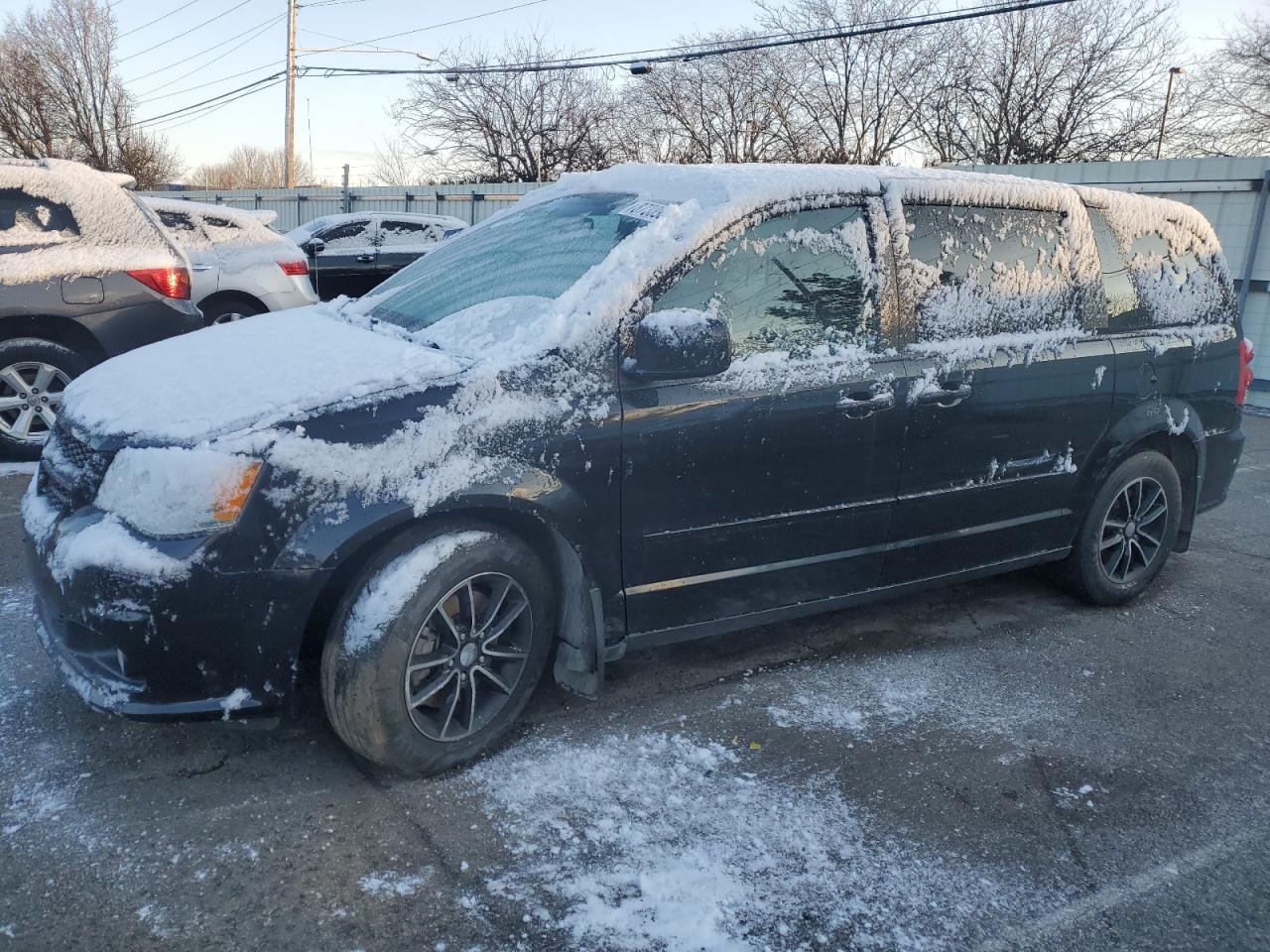 2016 Dodge Caravan - Image 1