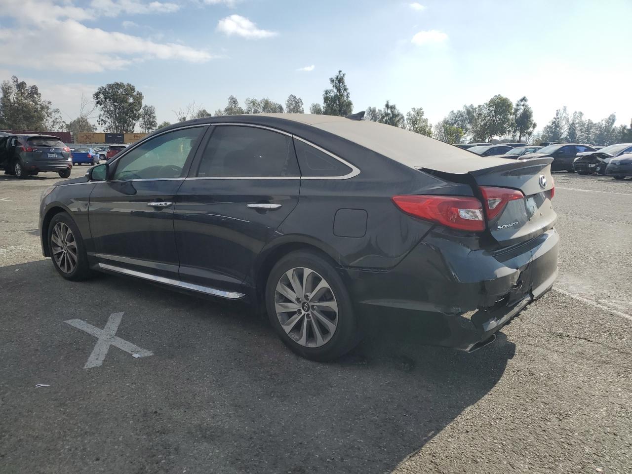 2015 Hyundai Sonata - Image 2