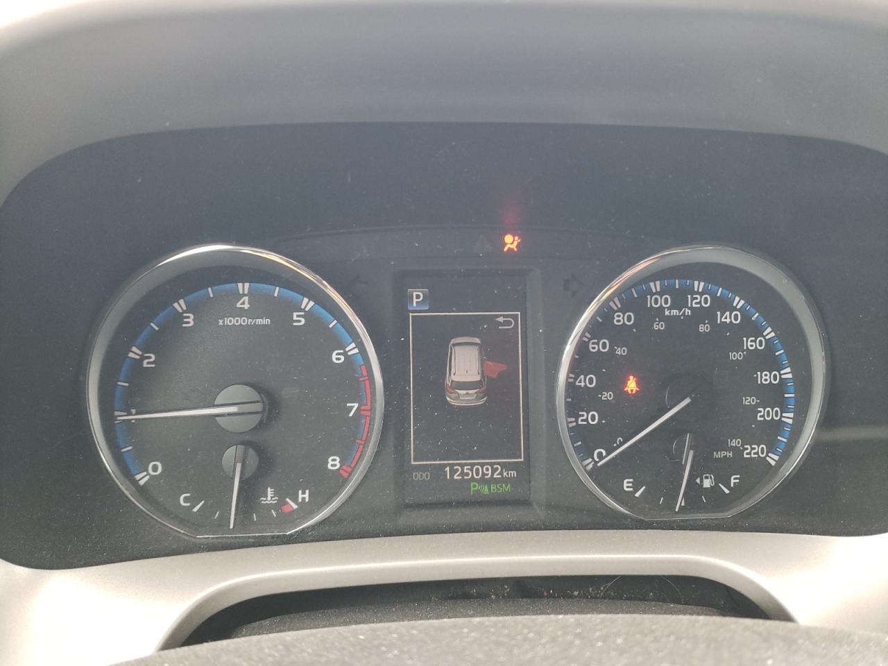 2016 Toyota RAV 4 - Image 9