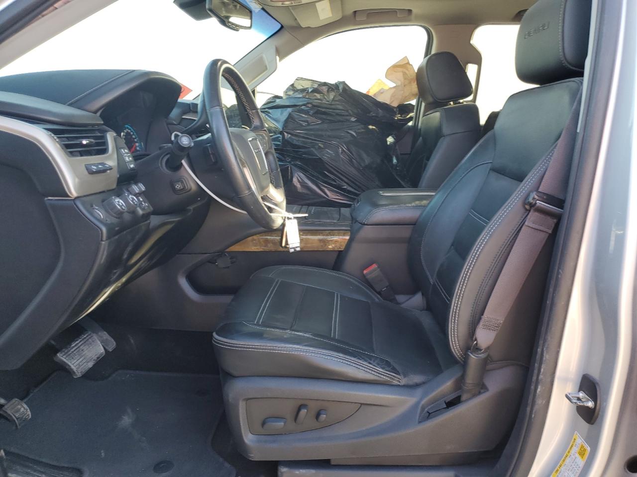 2017 GMC Yukon - Image 7