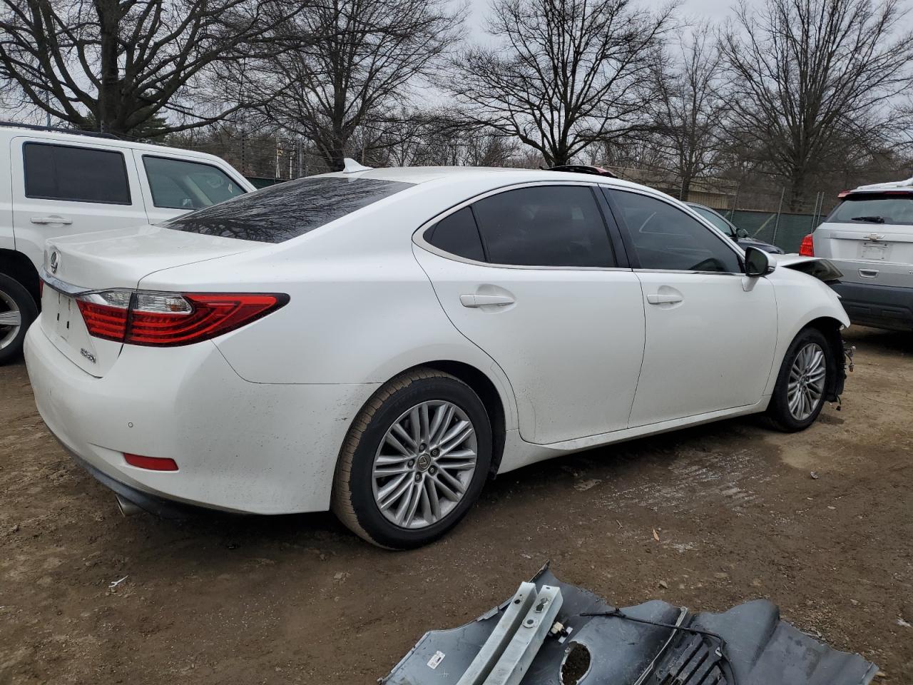 2014 Lexus ES - Image 3