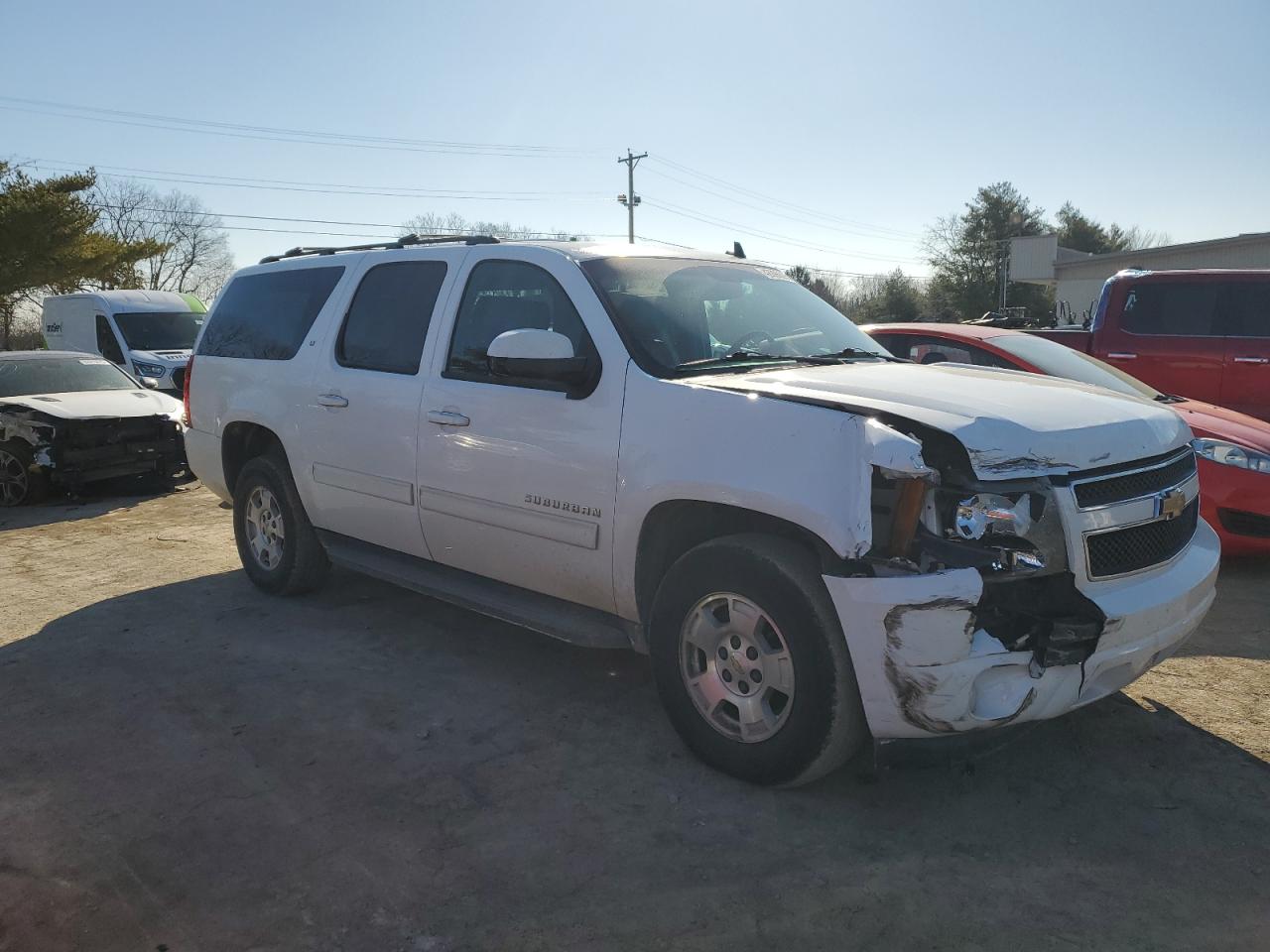 2014 Chevrolet Suburban - Image 4