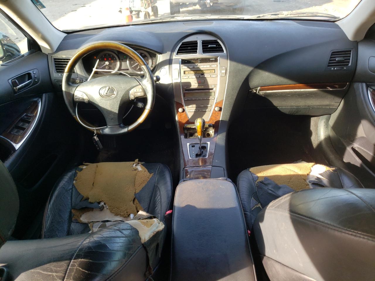 2010 Lexus ES - Image 8