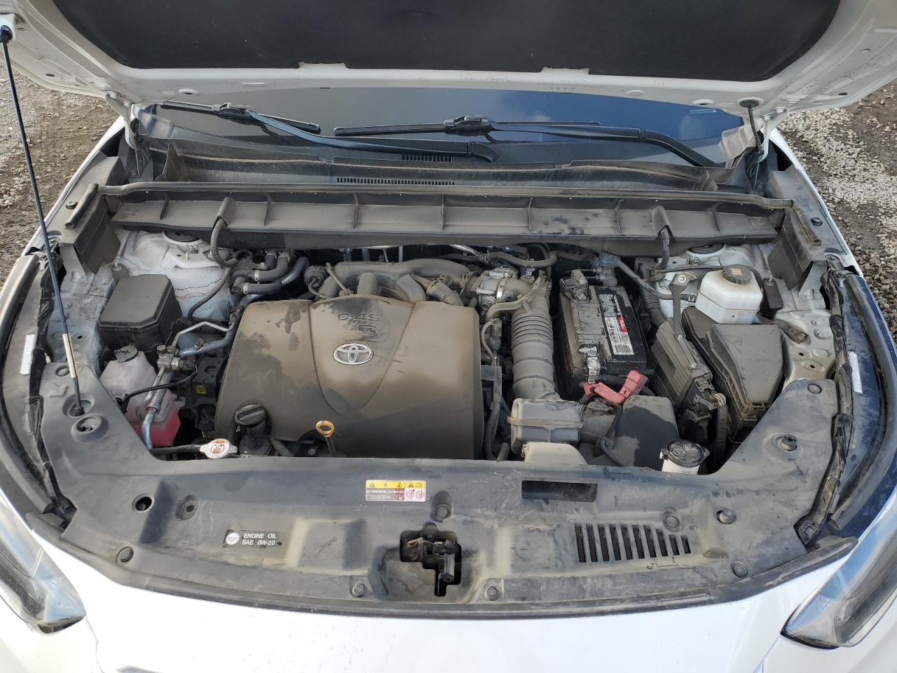 2020 Toyota Highlander - Image 13