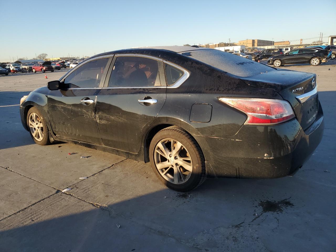 2015 Nissan Altima - Image 2