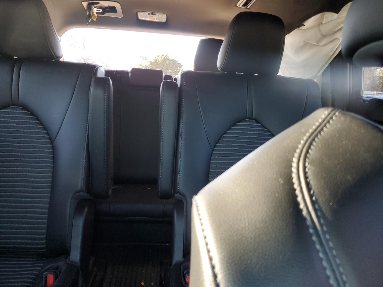 2022 Toyota Highlander - Image 10