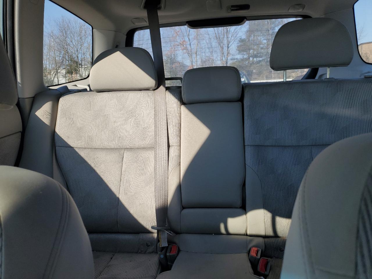 2010 Subaru Forester - Image 10