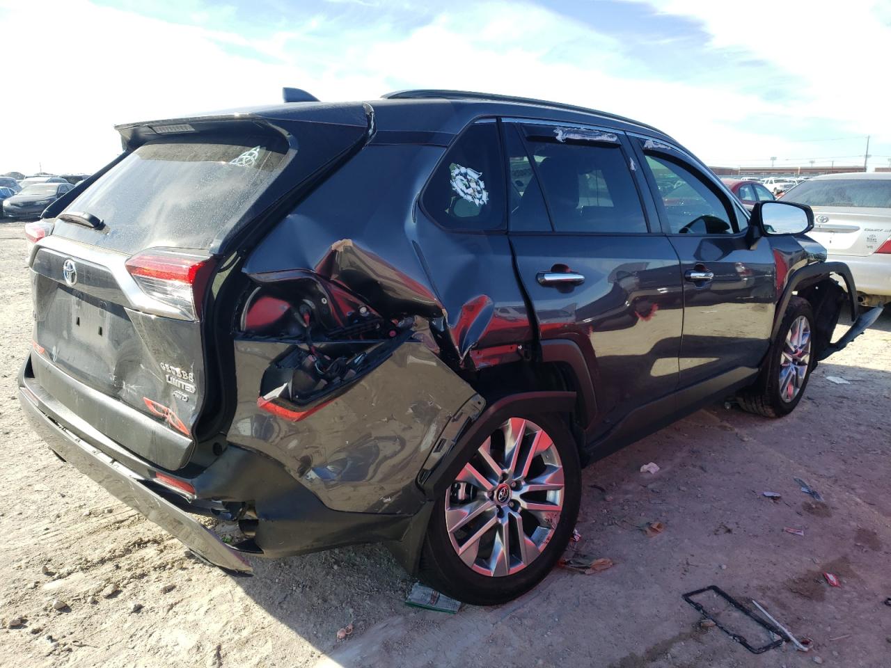 2019 Toyota RAV 4 - Image 3