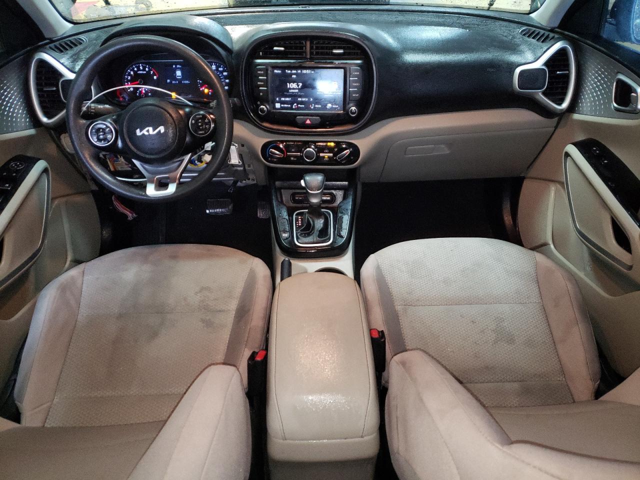 2022 Kia Soul - Image 8