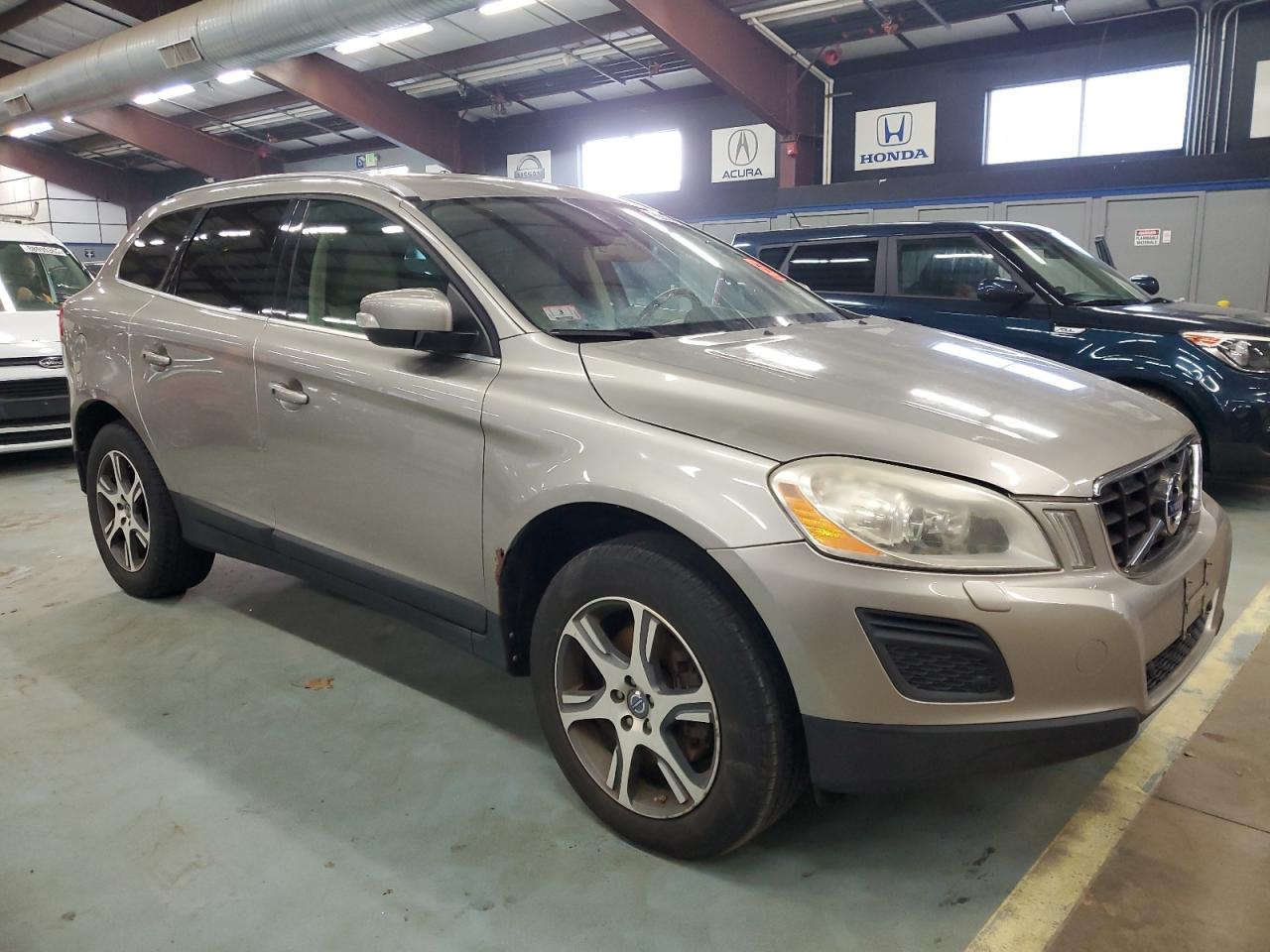 VIN YV4902DZ3D2378669 2013 VOLVO XC60 no.4