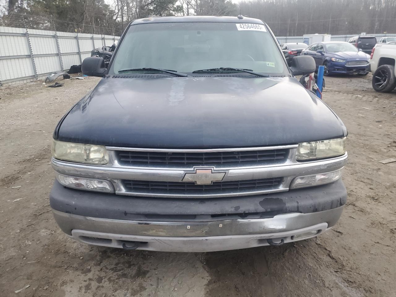 2005 Chevrolet Suburban - Image 5