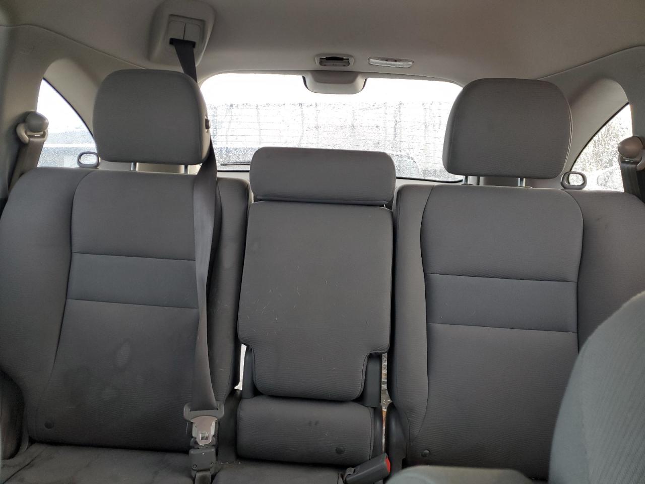 2010 Honda CR-V - Image 10