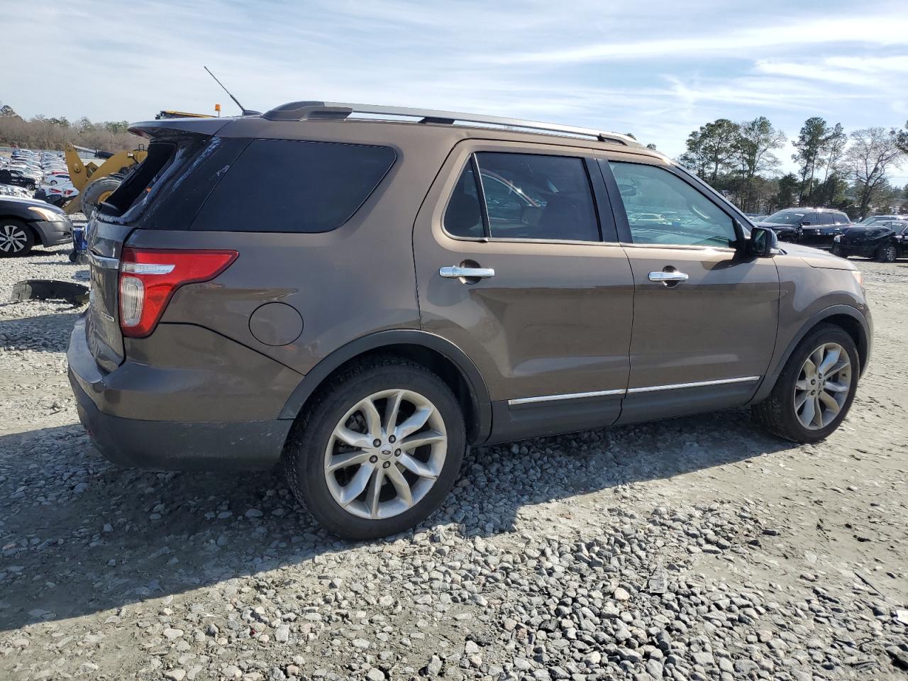 2015 Ford Explorer - Image 3