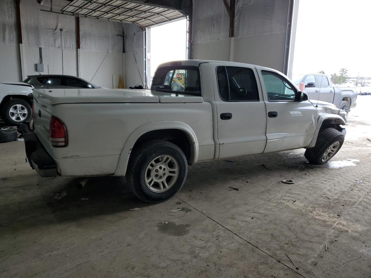 2004 Dodge Dakota - Image 3