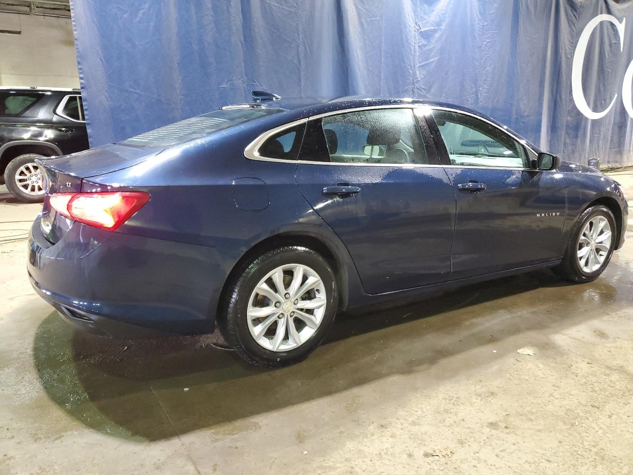 2022 Chevrolet Malibu - Image 3