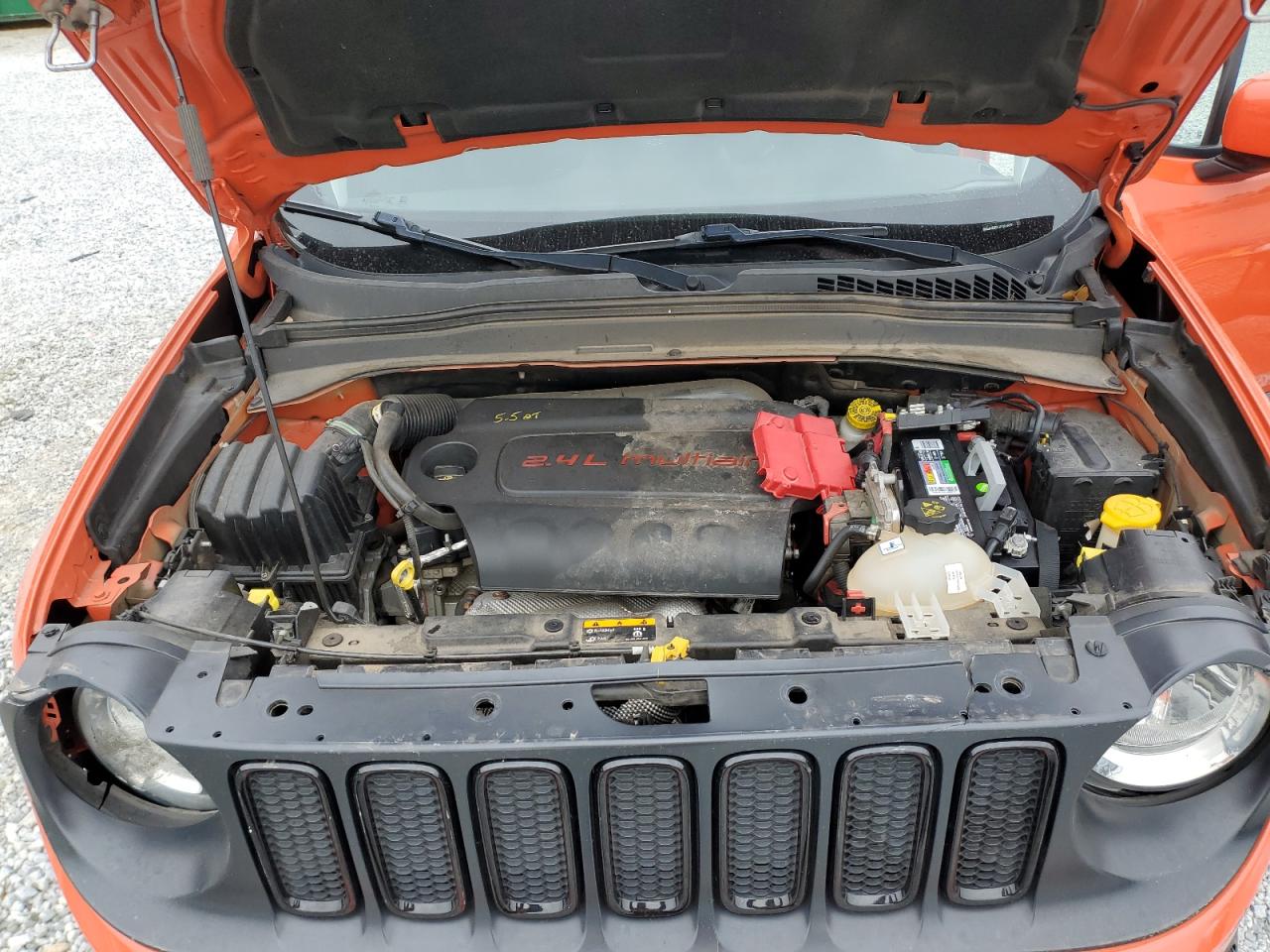 2018 Jeep Renegade - Image 11