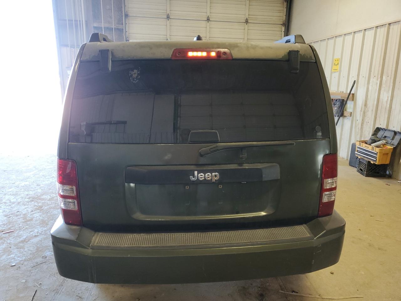 2009 Jeep Liberty (North America) - Image 6