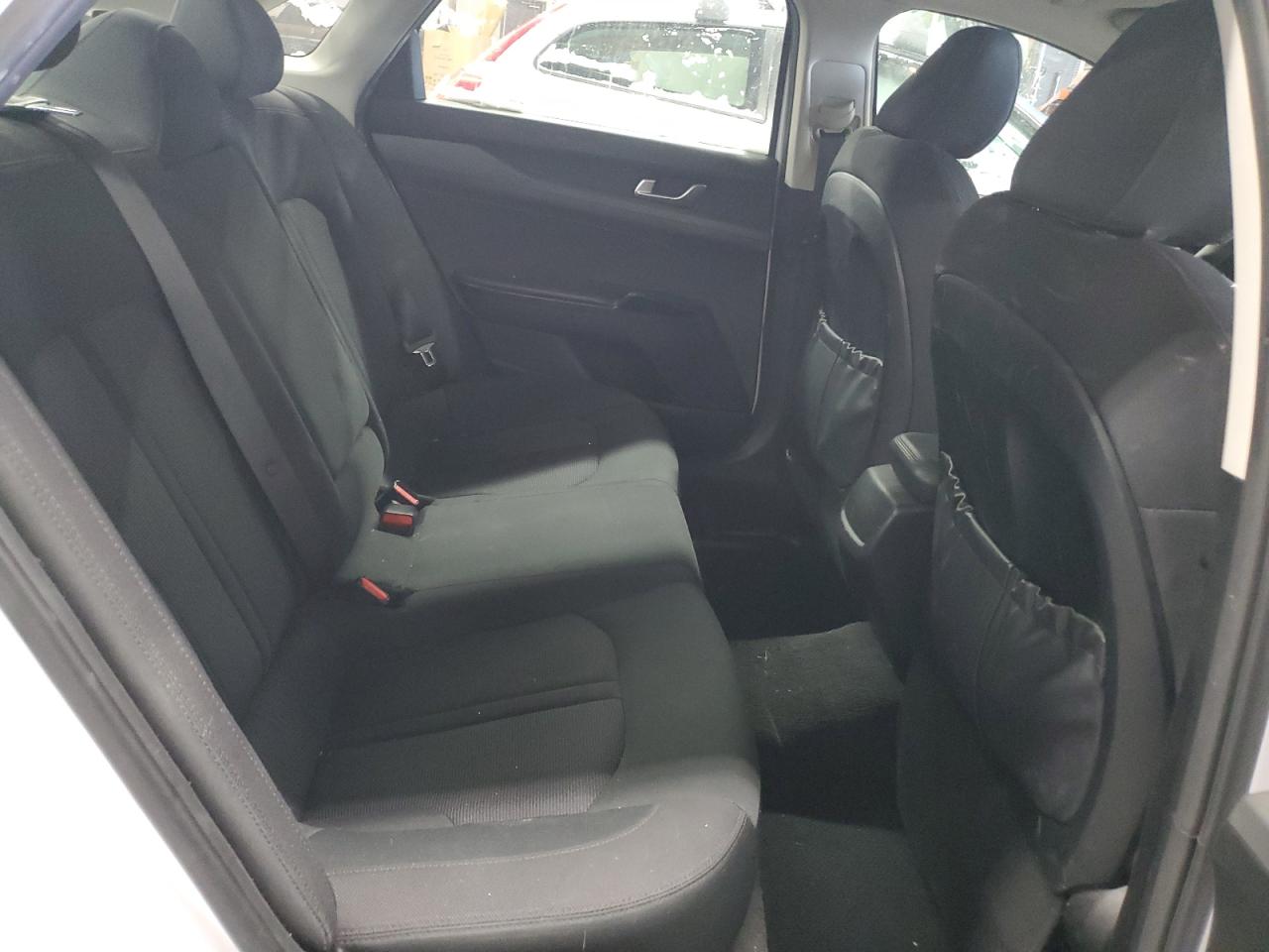 2021 Kia K5 - Image 10