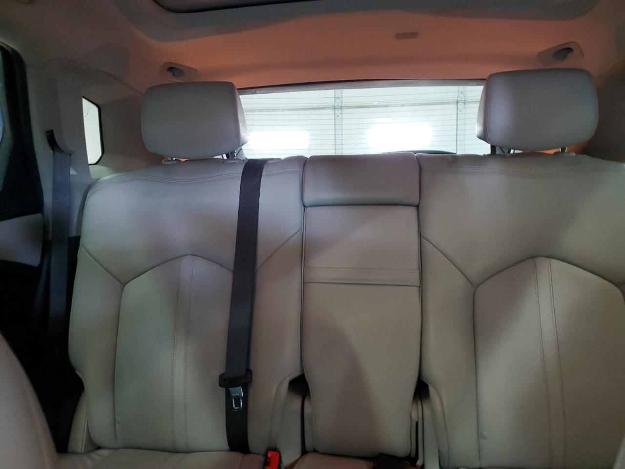 2016 Cadillac SRX - Image 10