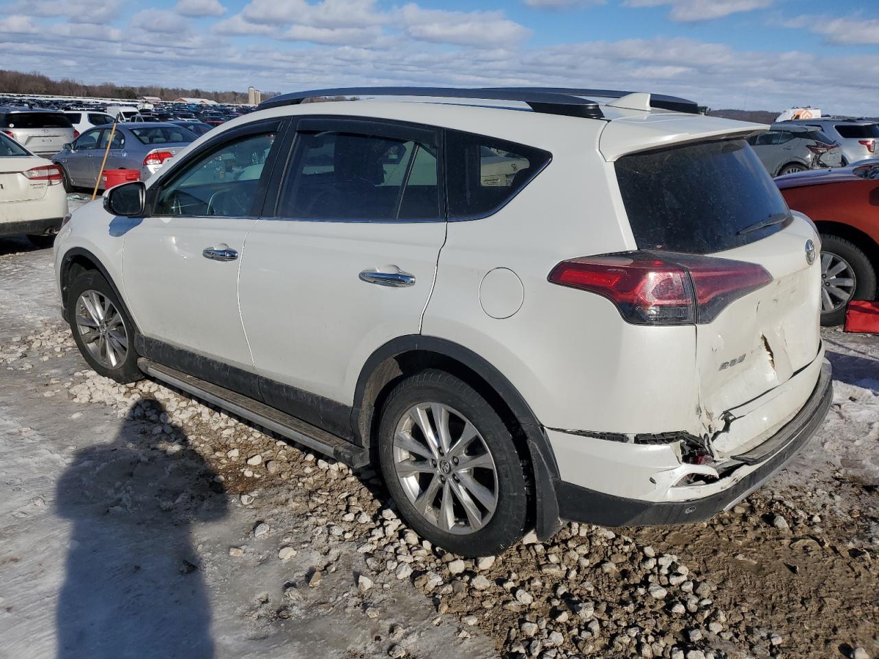 2017 Toyota RAV 4 - Image 2