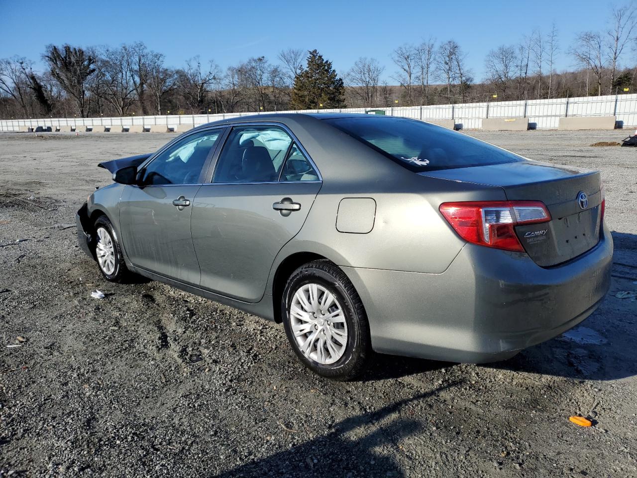 2014 Toyota Camry - Image 2