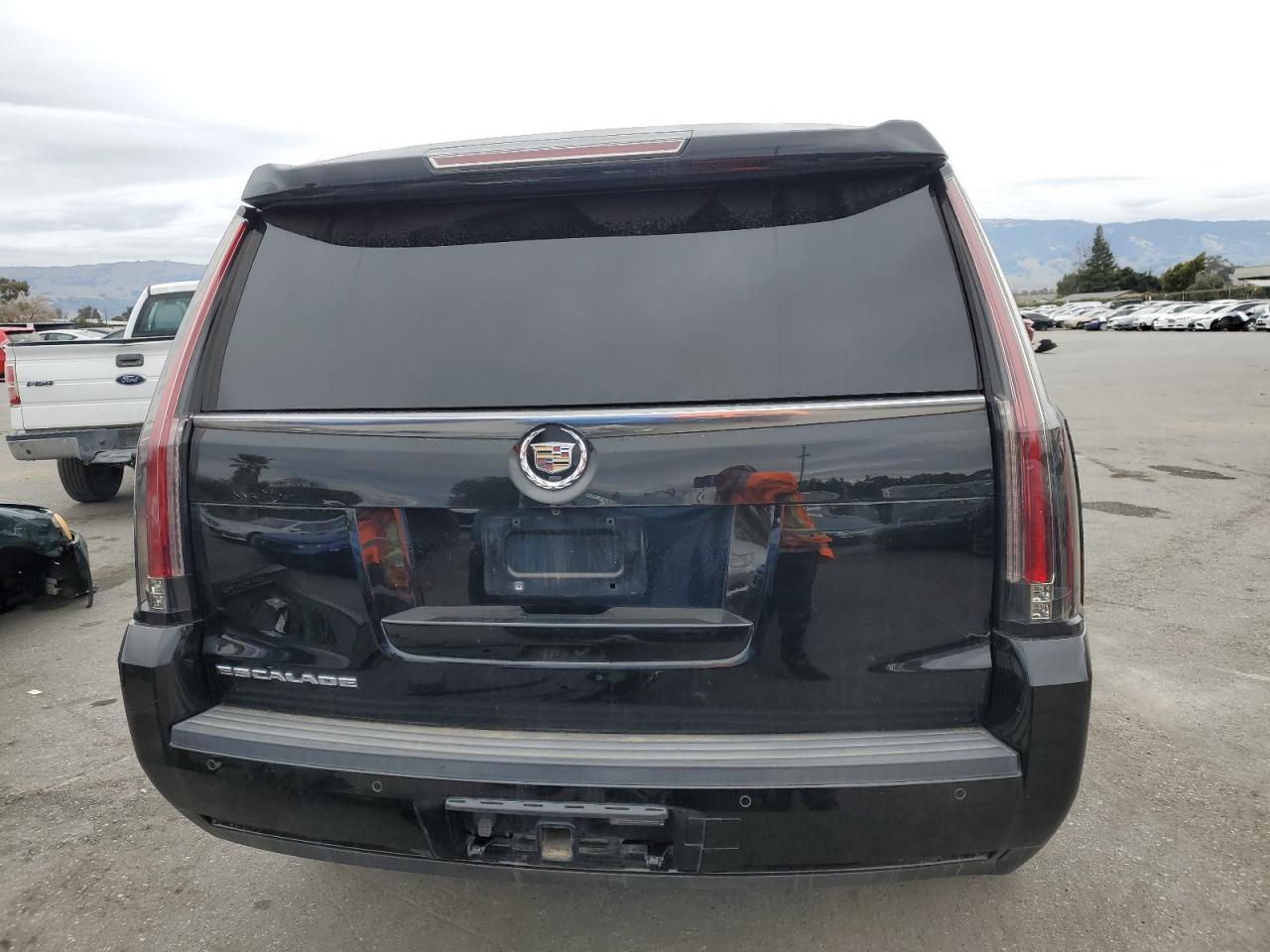 2015 Cadillac Escalade - Image 6
