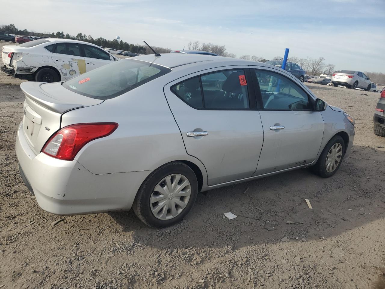 2017 Nissan Versa - Image 3