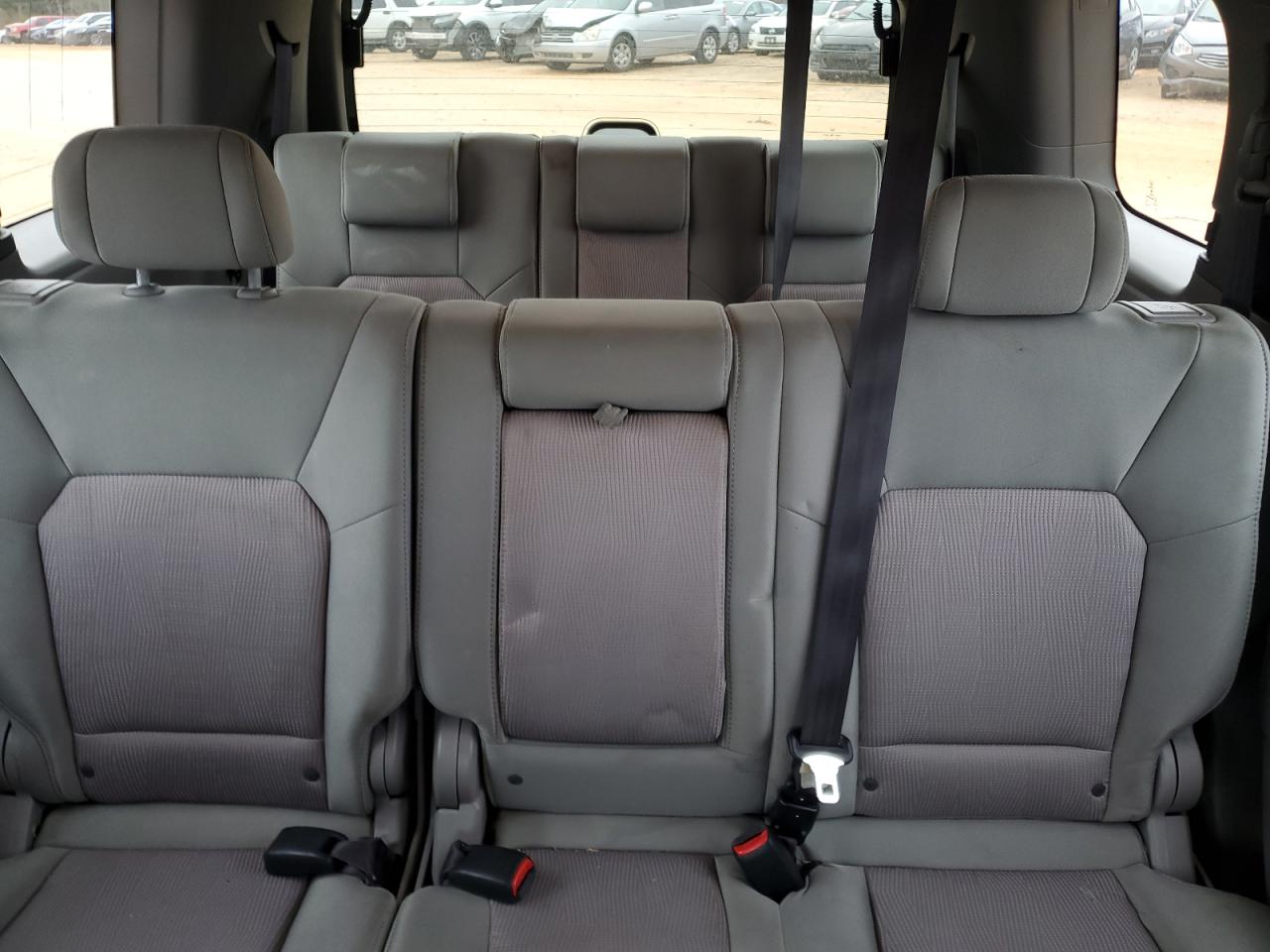 2010 Honda Pilot - Image 10